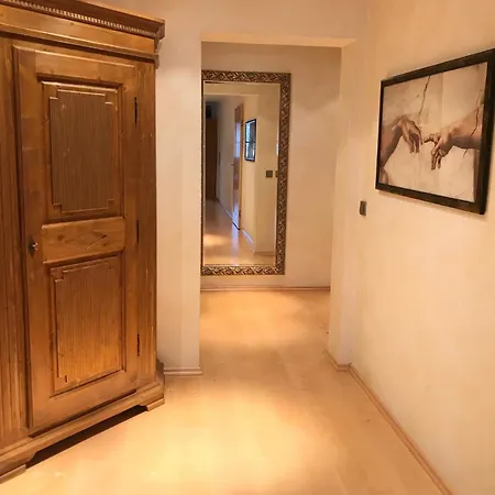 Stoll Apartment *